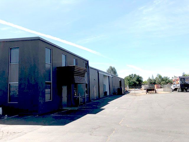 4361 Caterpillar Rd, Redding, CA 96003